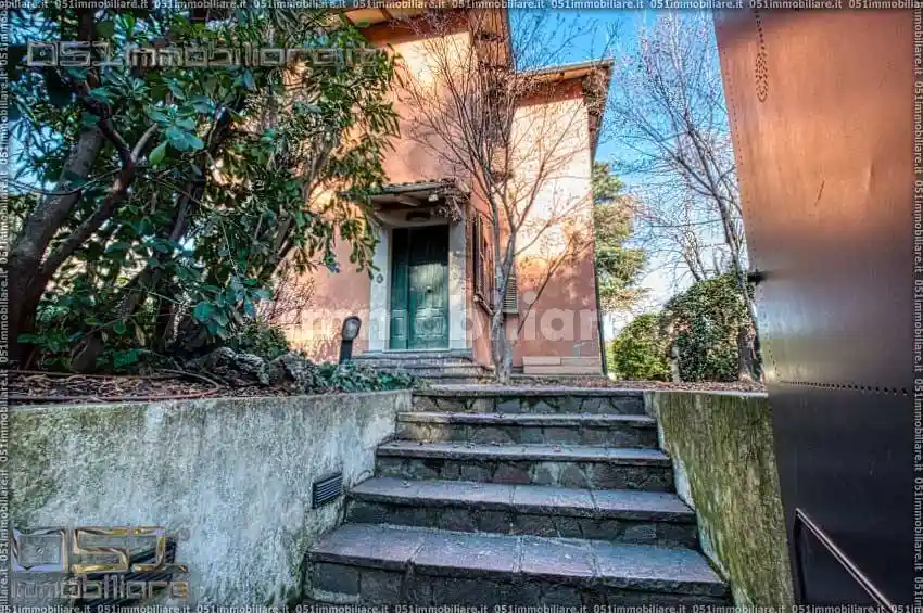 Villa in vendita a Bologna