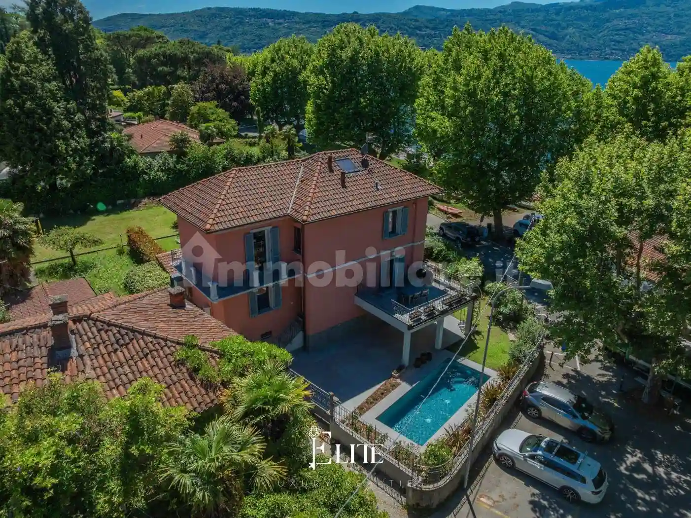 Villa - foto 2