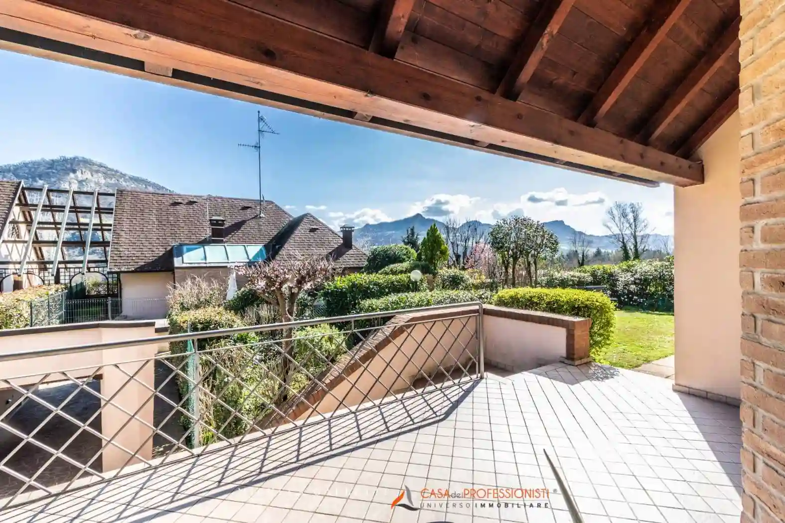 Villa - foto 2
