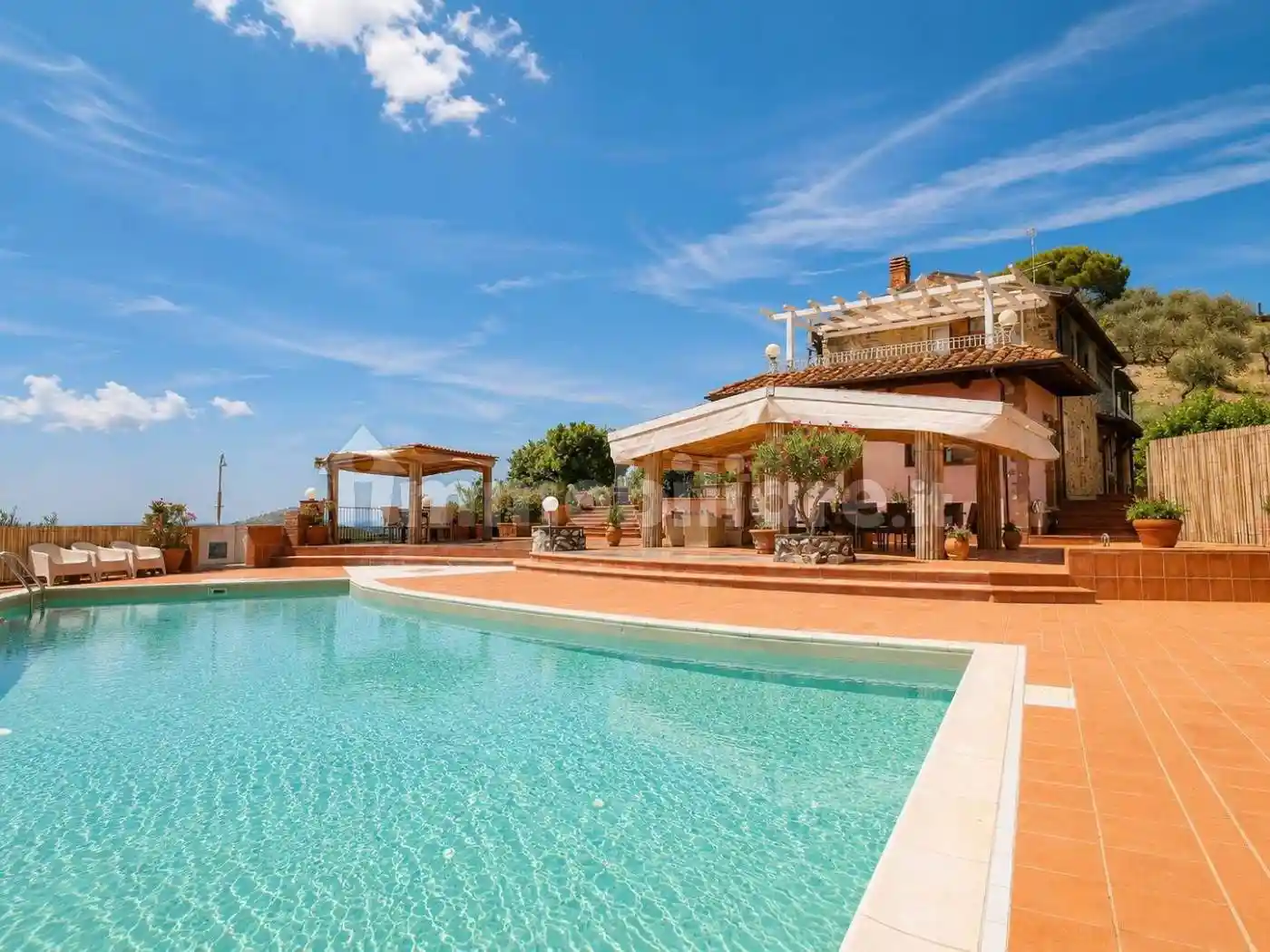 Villa in vendita a Massarosa