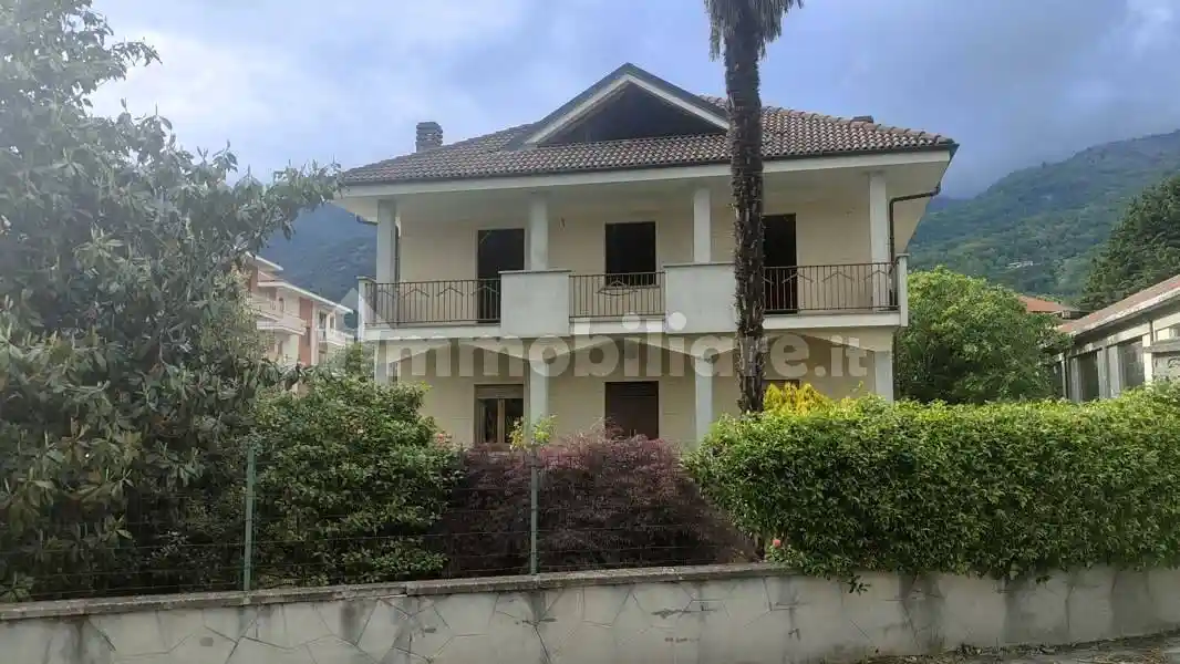 Villa in vendita a Condove