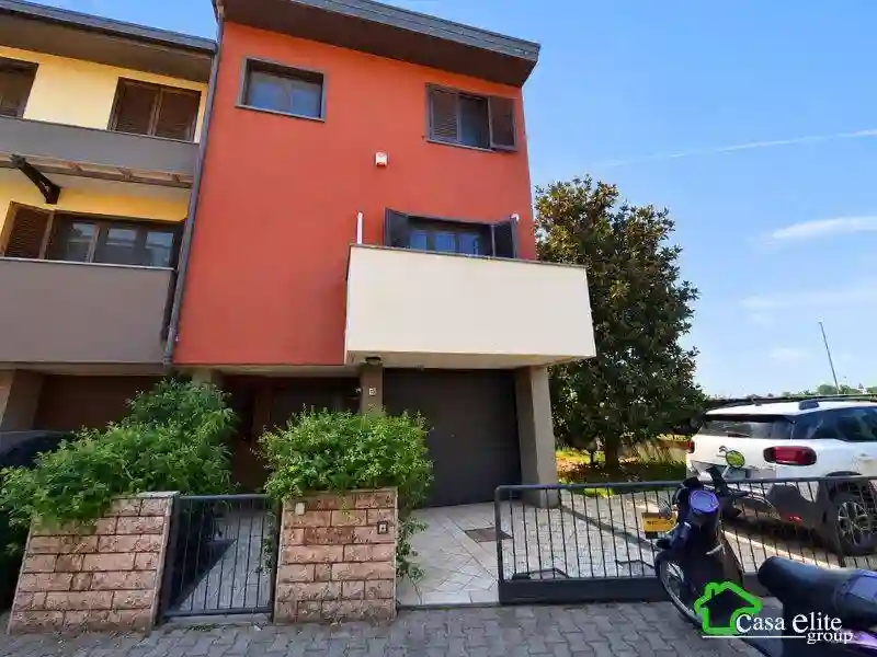 Villetta a schiera - foto 2