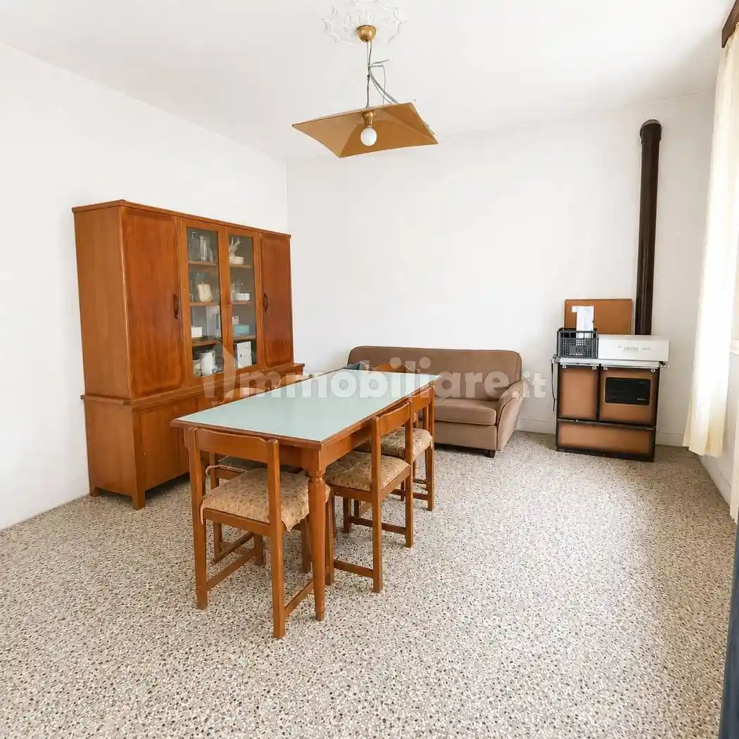 Villa in vendita a Ceregnano