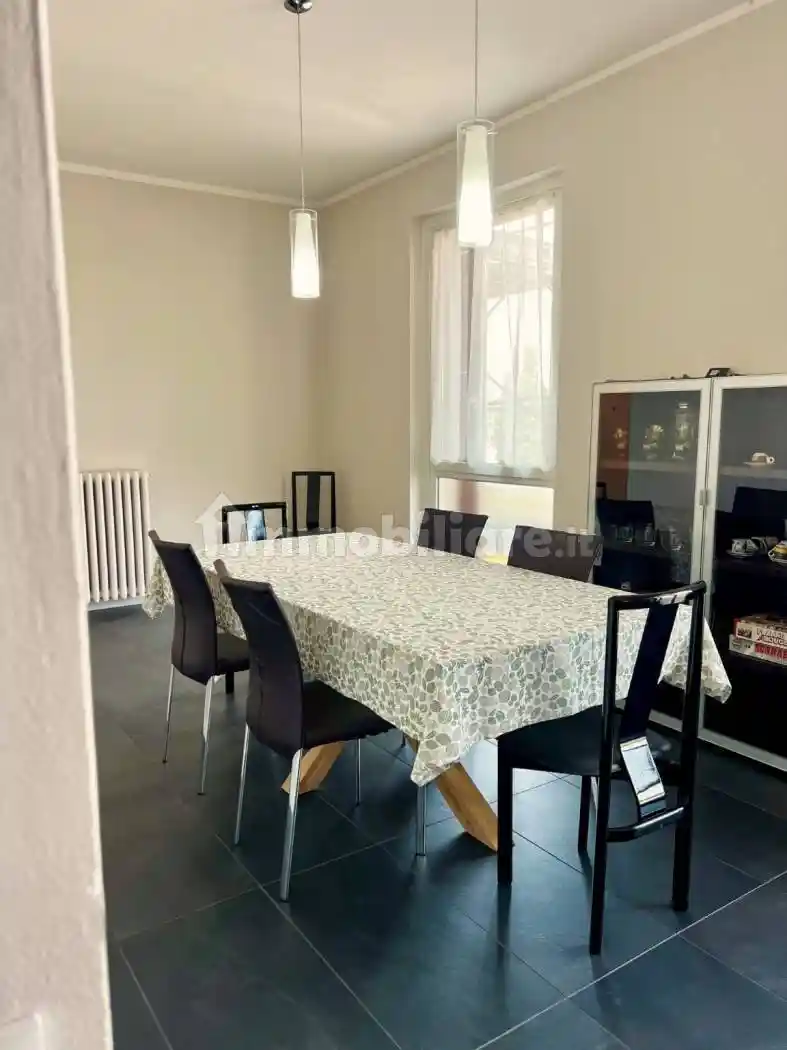 Appartamento in affitto a Desenzano del Garda