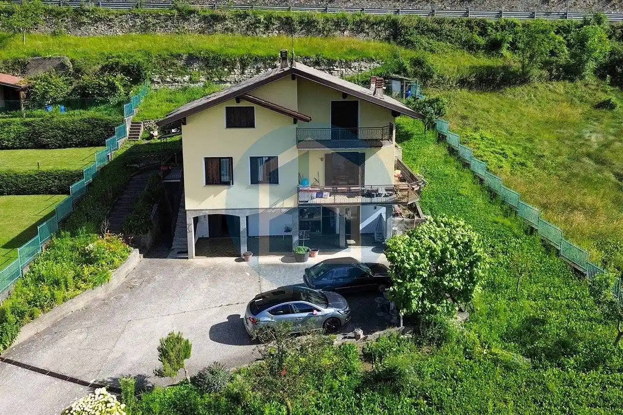 Villa in vendita a Ossimo