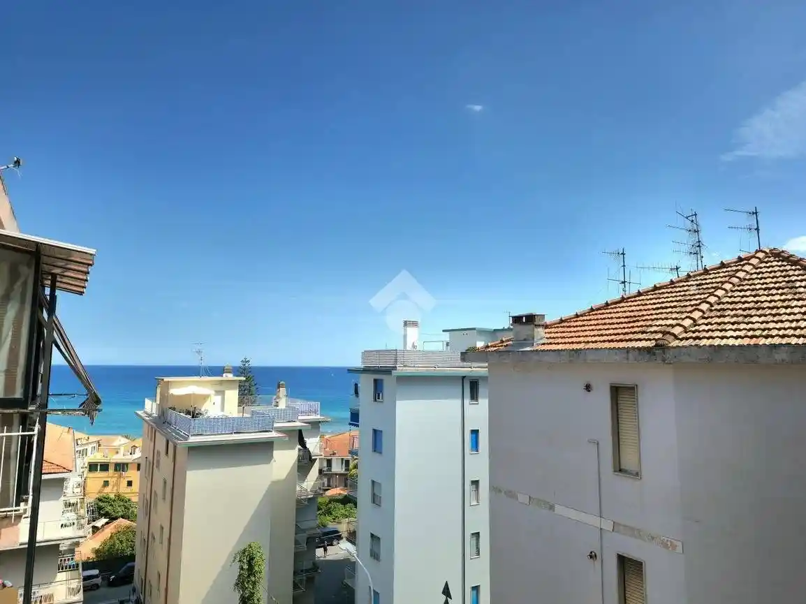 Appartamento in vendita a Taggia