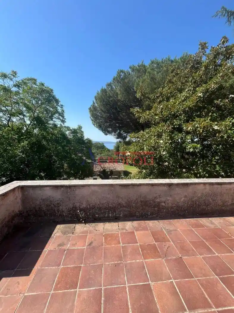 Villa in vendita a Trevignano Romano