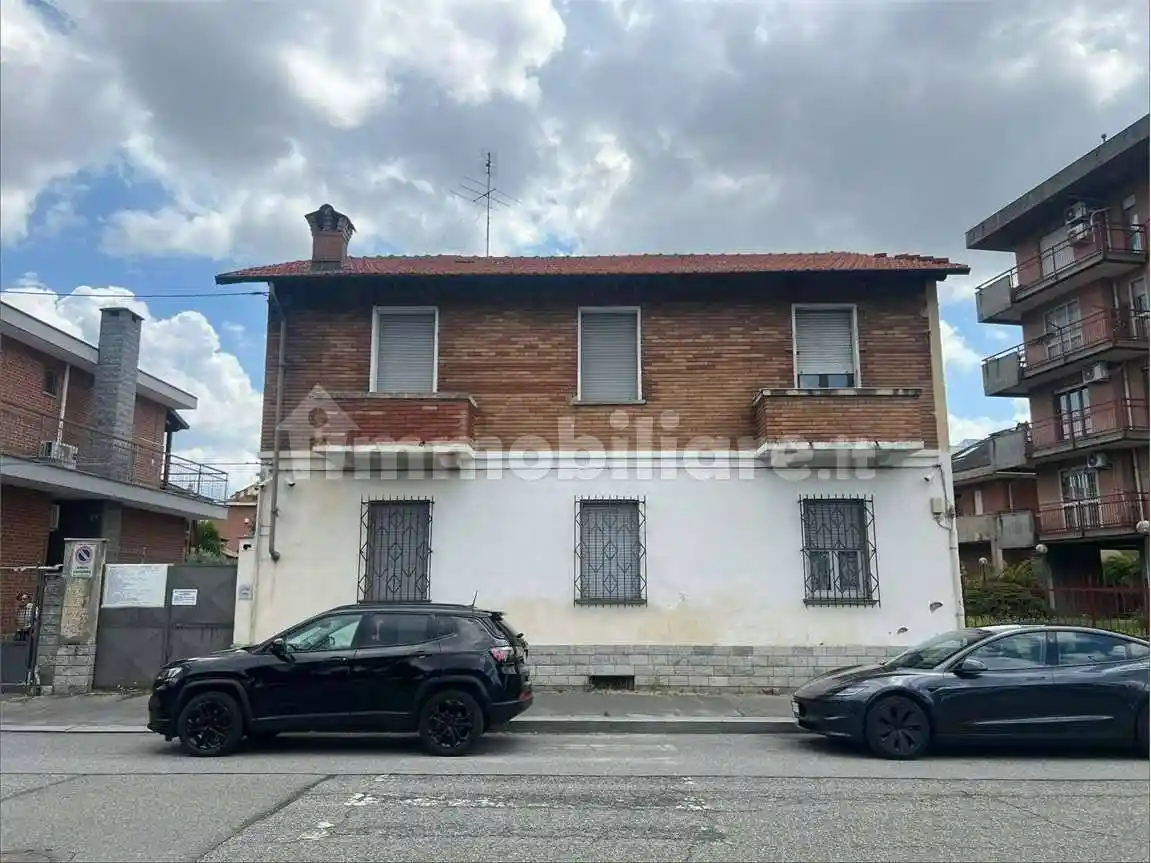 Casa indipendente in vendita a Torino