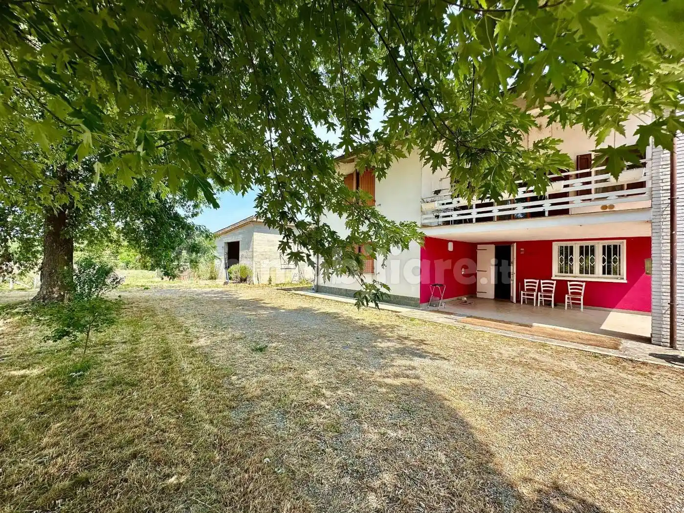 Villa in vendita a Montechiarugolo