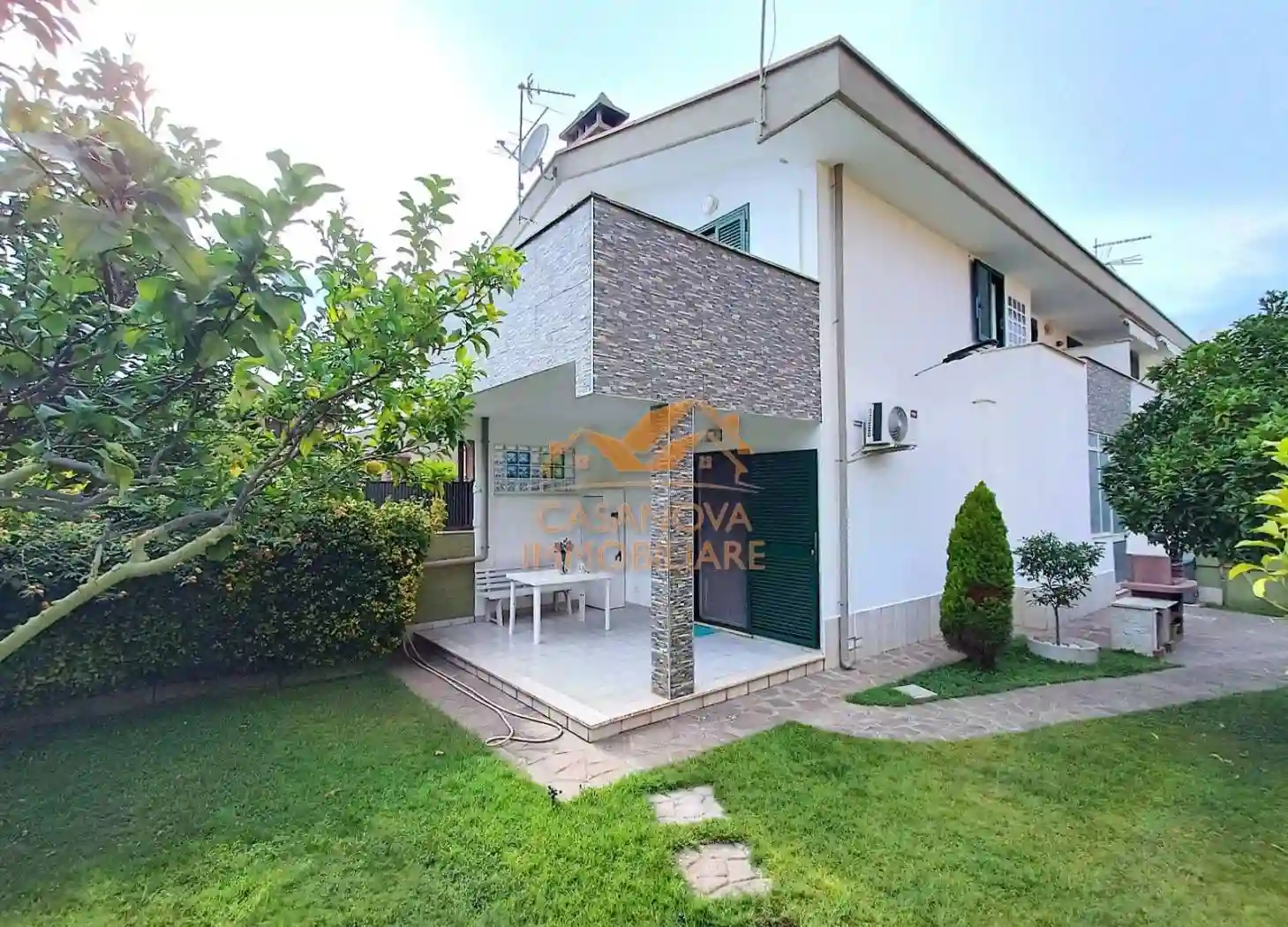 Villa - foto 2
