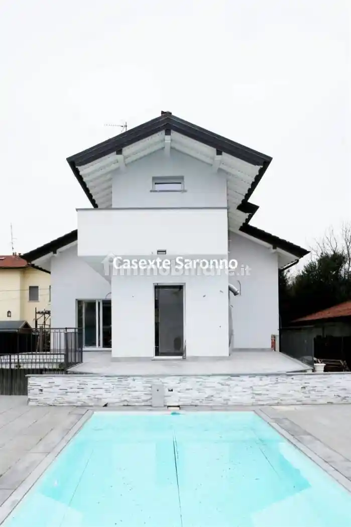 Villa in vendita a Arsago Seprio