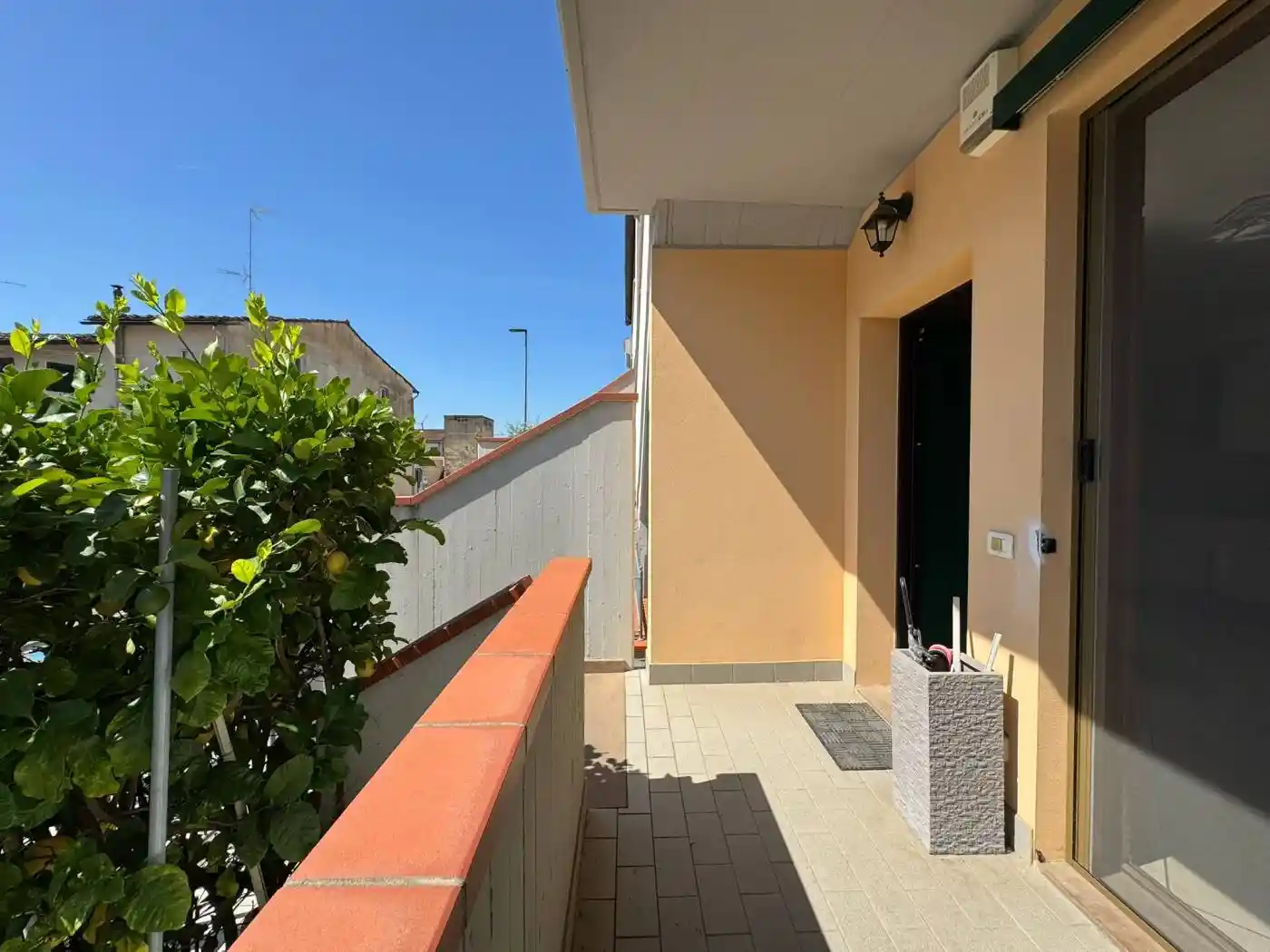 Appartamento in vendita a Capraia e Limite