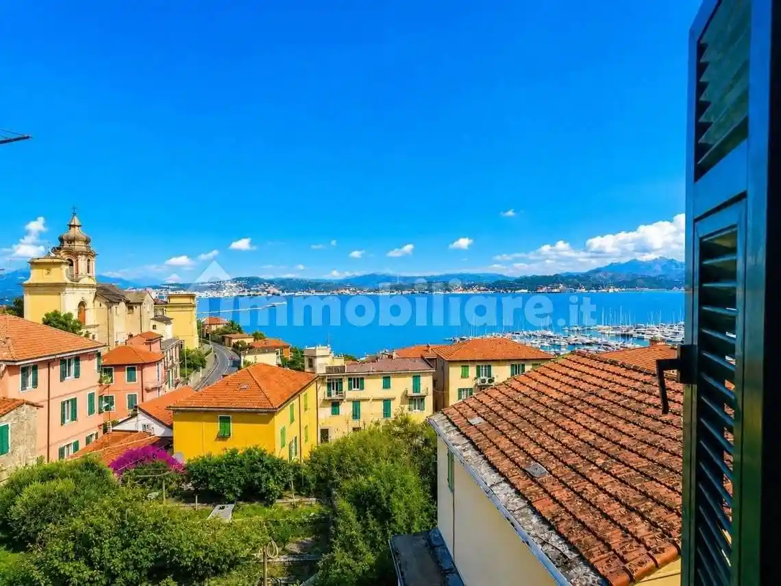 Appartamento in vendita a Portovenere