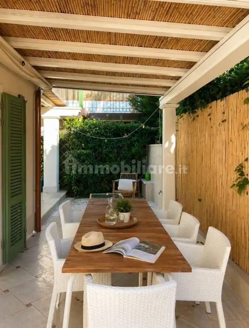 Villa in vendita a Forte dei Marmi