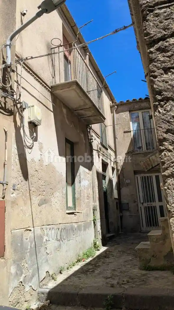 Casa indipendente in vendita a Enna
