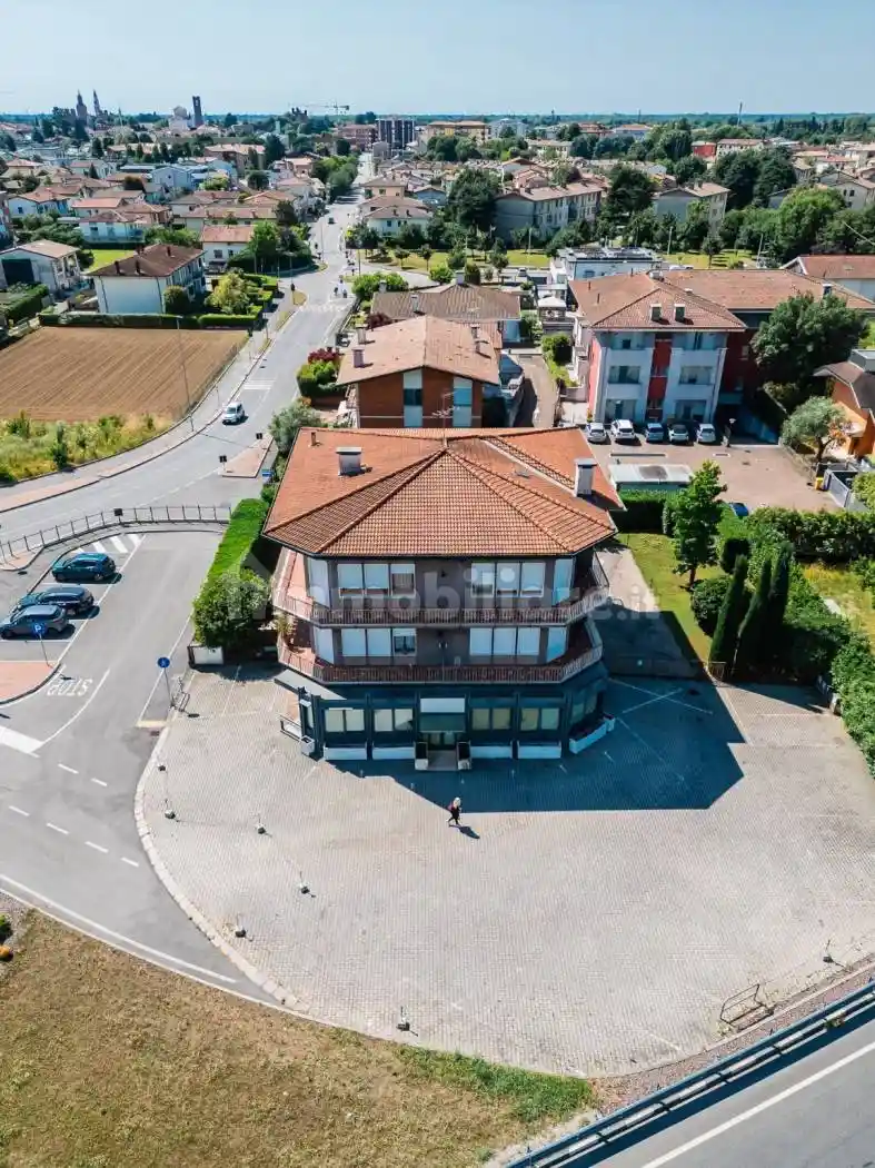 Palazzo - Edificio in vendita a Castelfranco Veneto