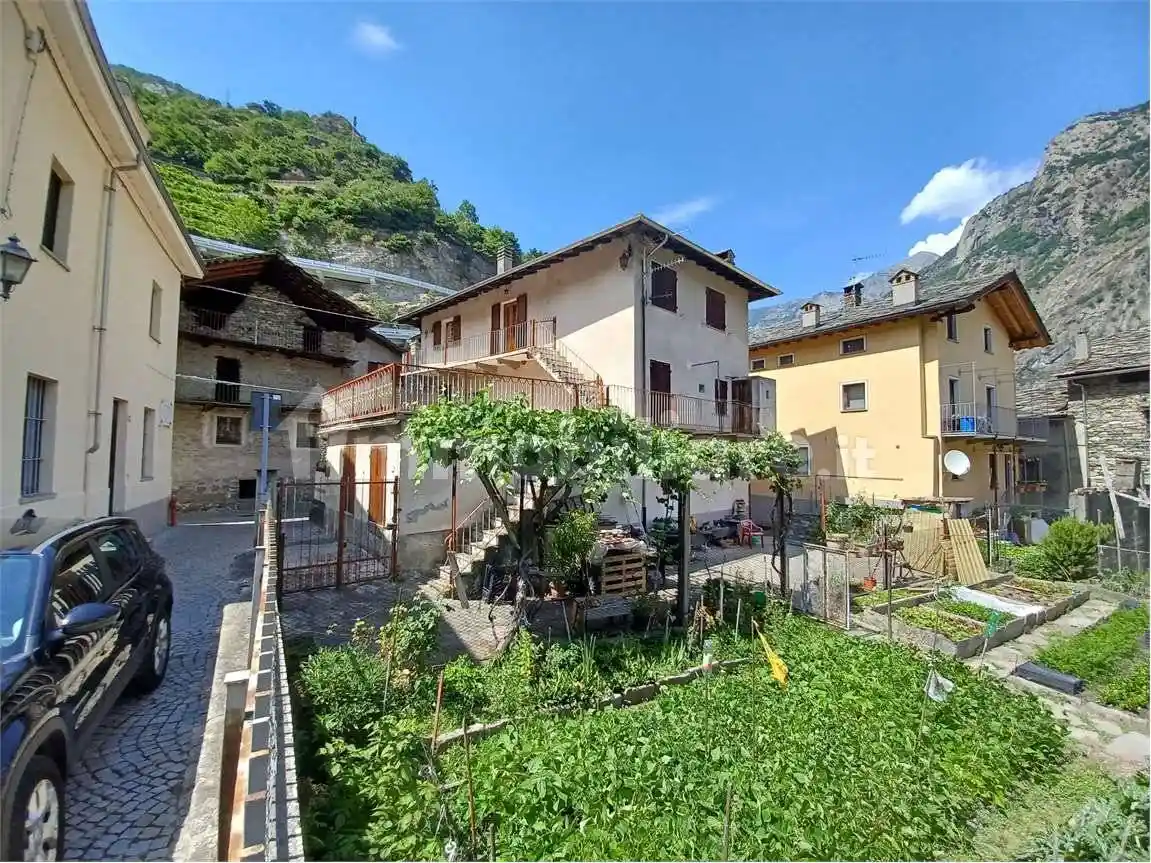 Casa indipendente in vendita a Hone