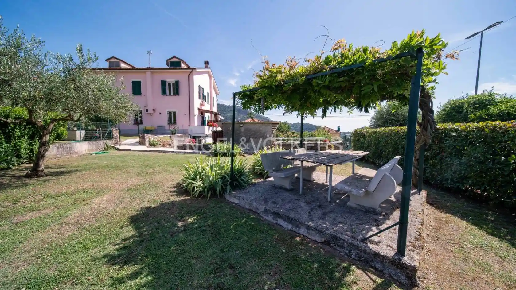 Appartamento in vendita a Framura