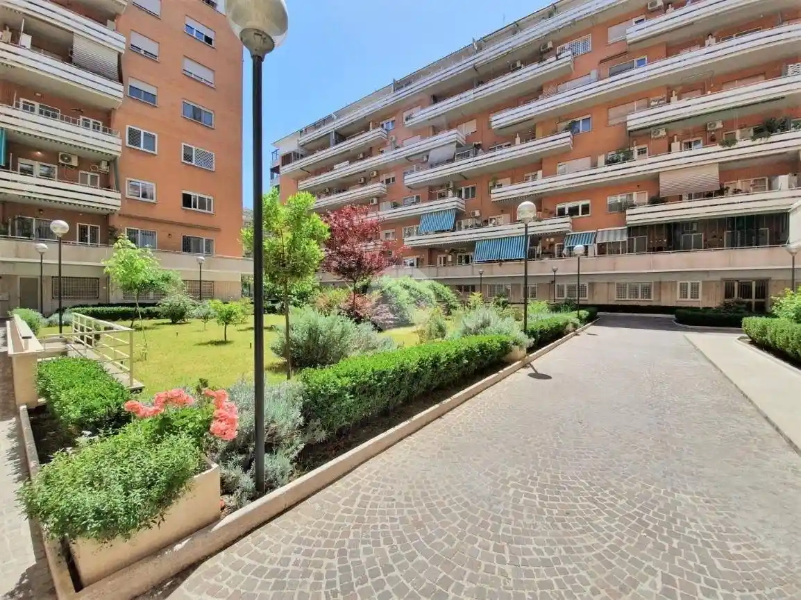 Appartamento in vendita a Roma