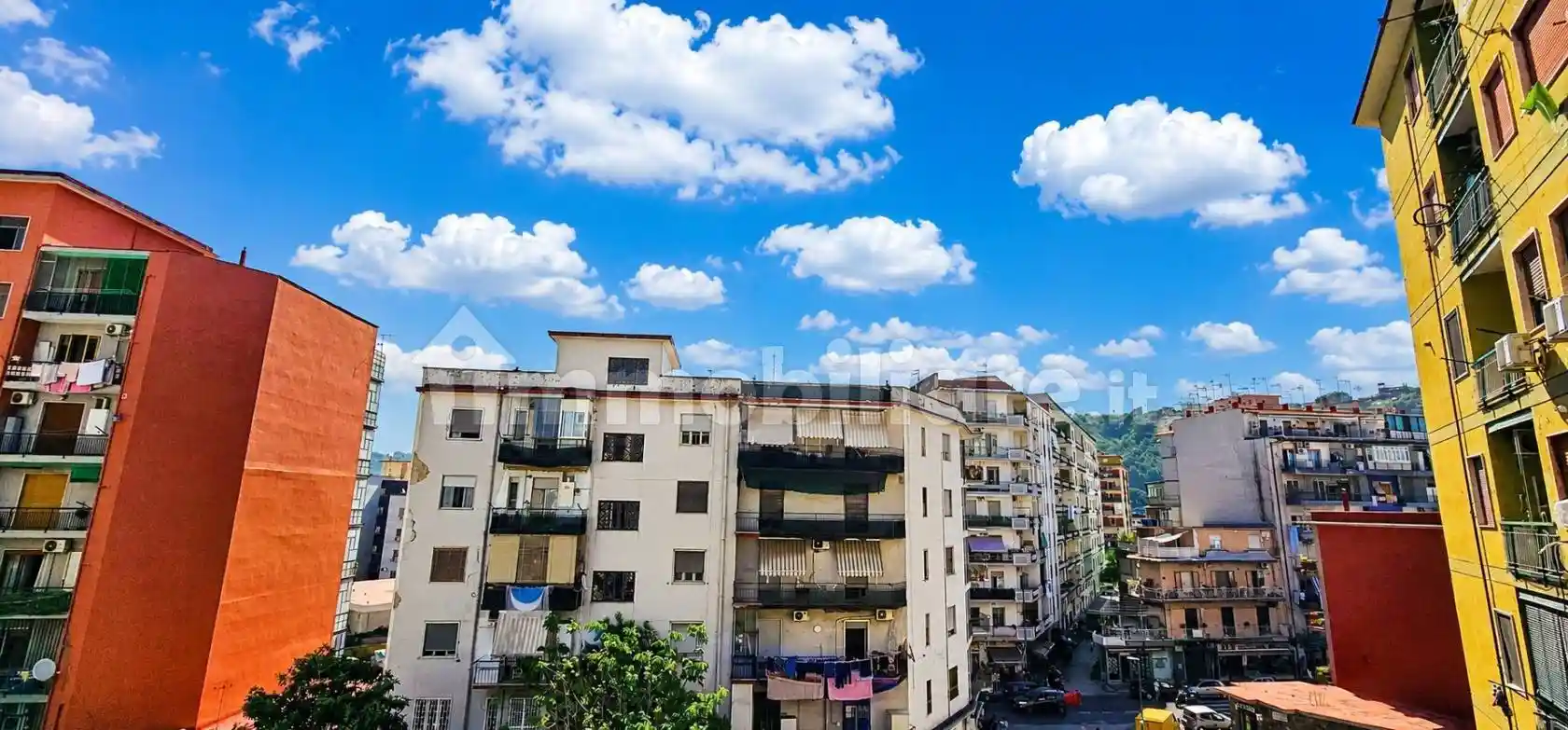 Appartamento in vendita a Napoli