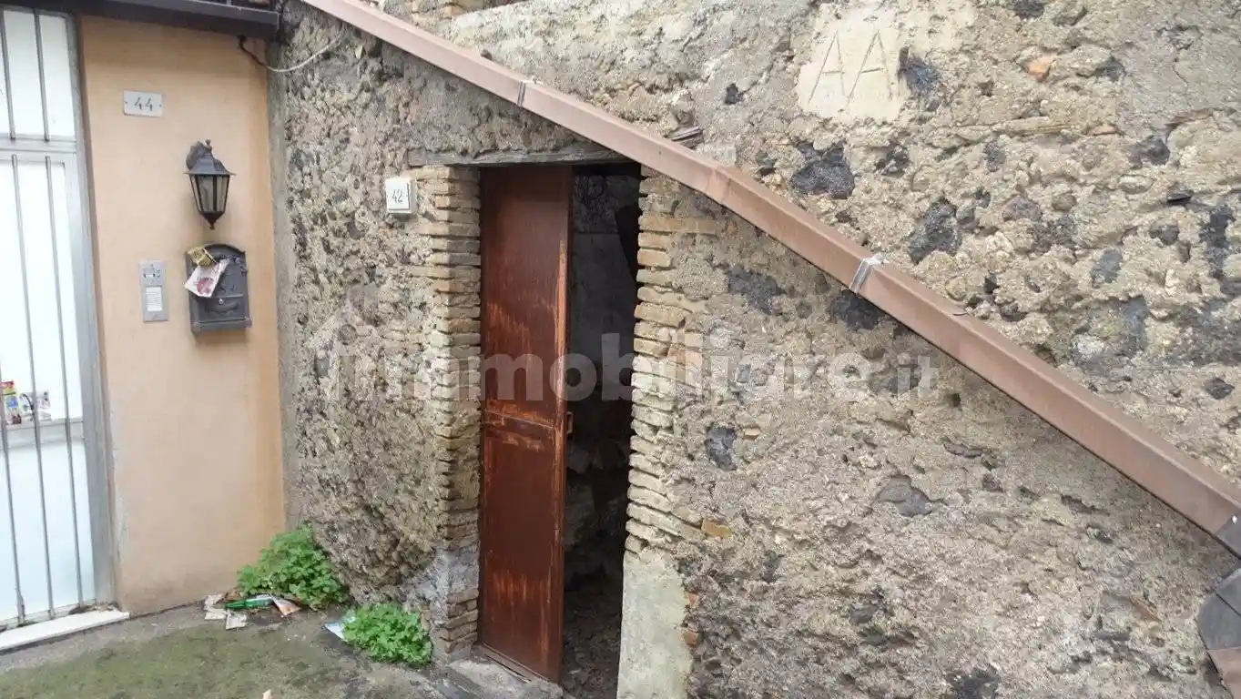 Casa indipendente in vendita a Camporotondo Etneo