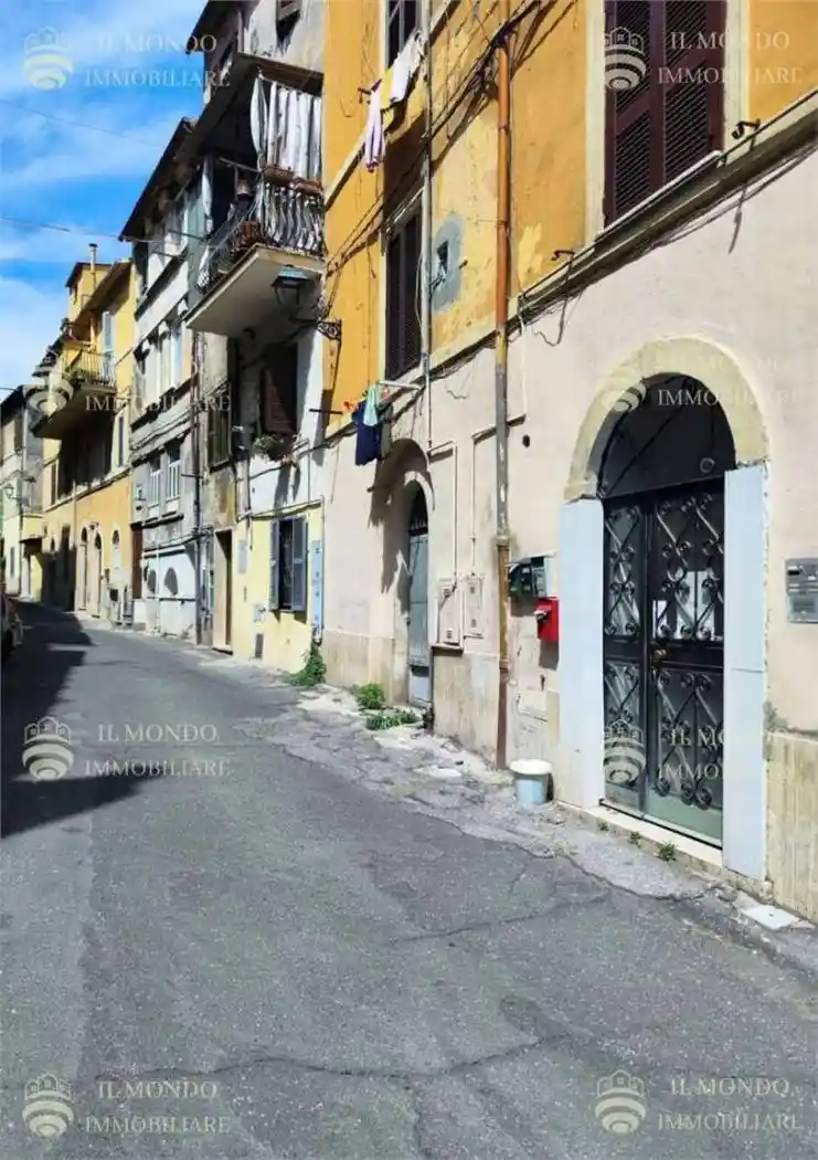 Appartamento in vendita a Palombara Sabina