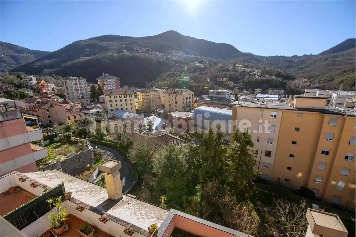 Appartamento in vendita a Genova