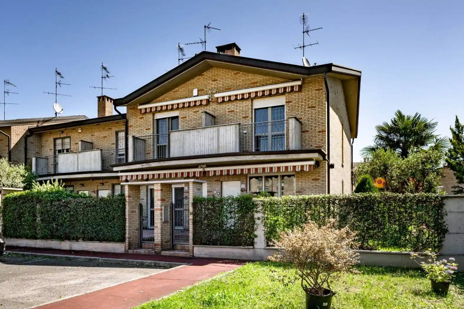 Villetta a schiera in vendita a Caronno Pertusella