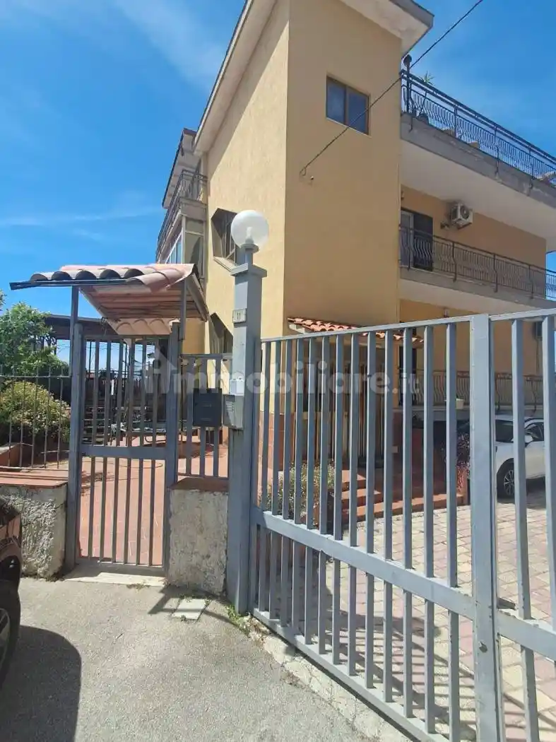 Appartamento in affitto a Pozzuoli