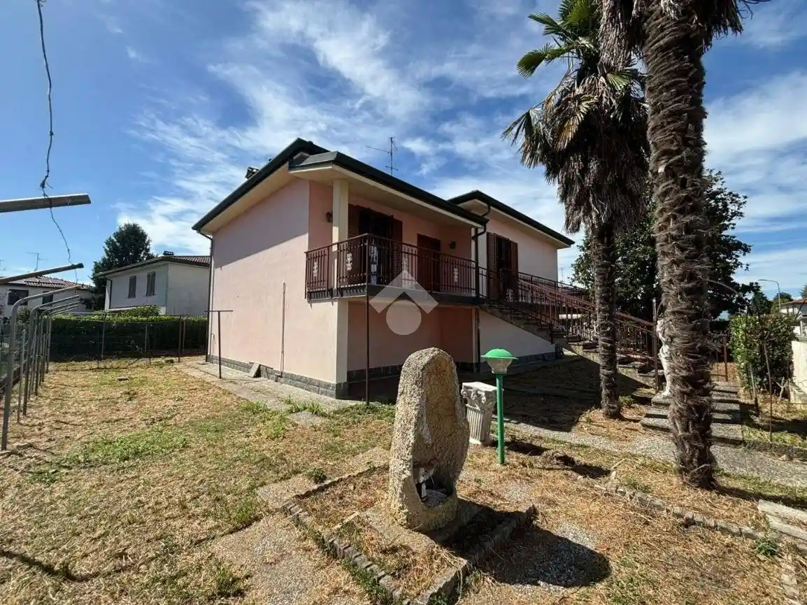 Villa in vendita a Arzago d'Adda