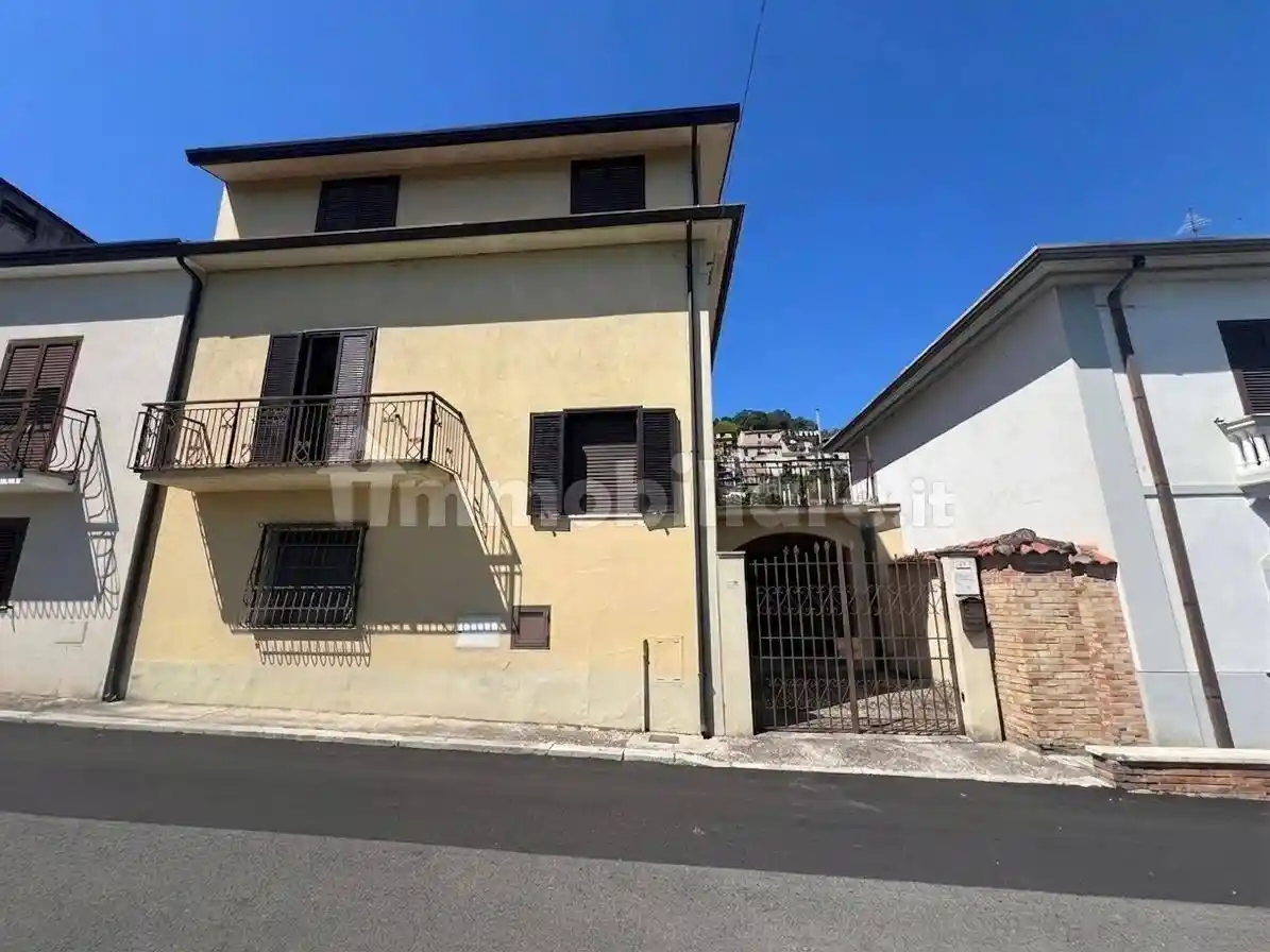 Casa indipendente in vendita a Prata di Principato Ultra