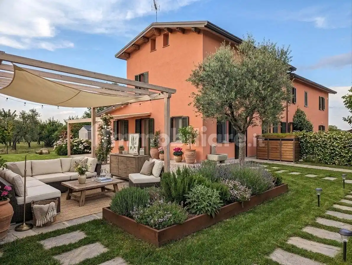 Rustico - Casale in vendita a Imola