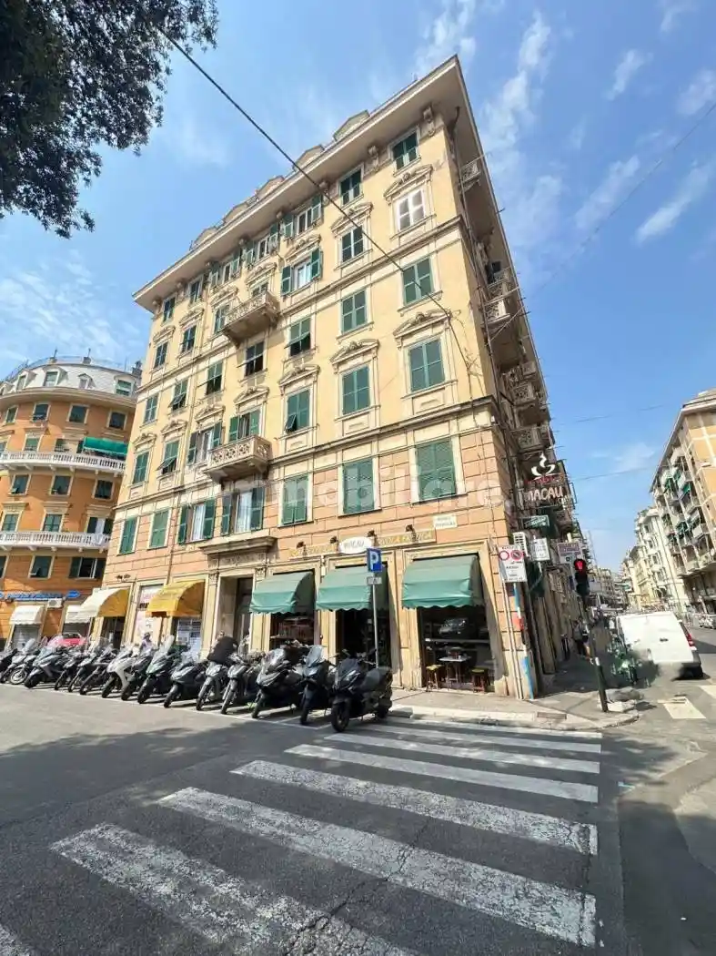 Appartamento in vendita a Genova