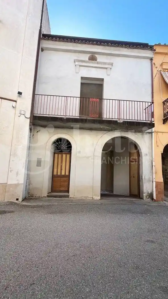 Casa indipendente in vendita a Calvi Risorta