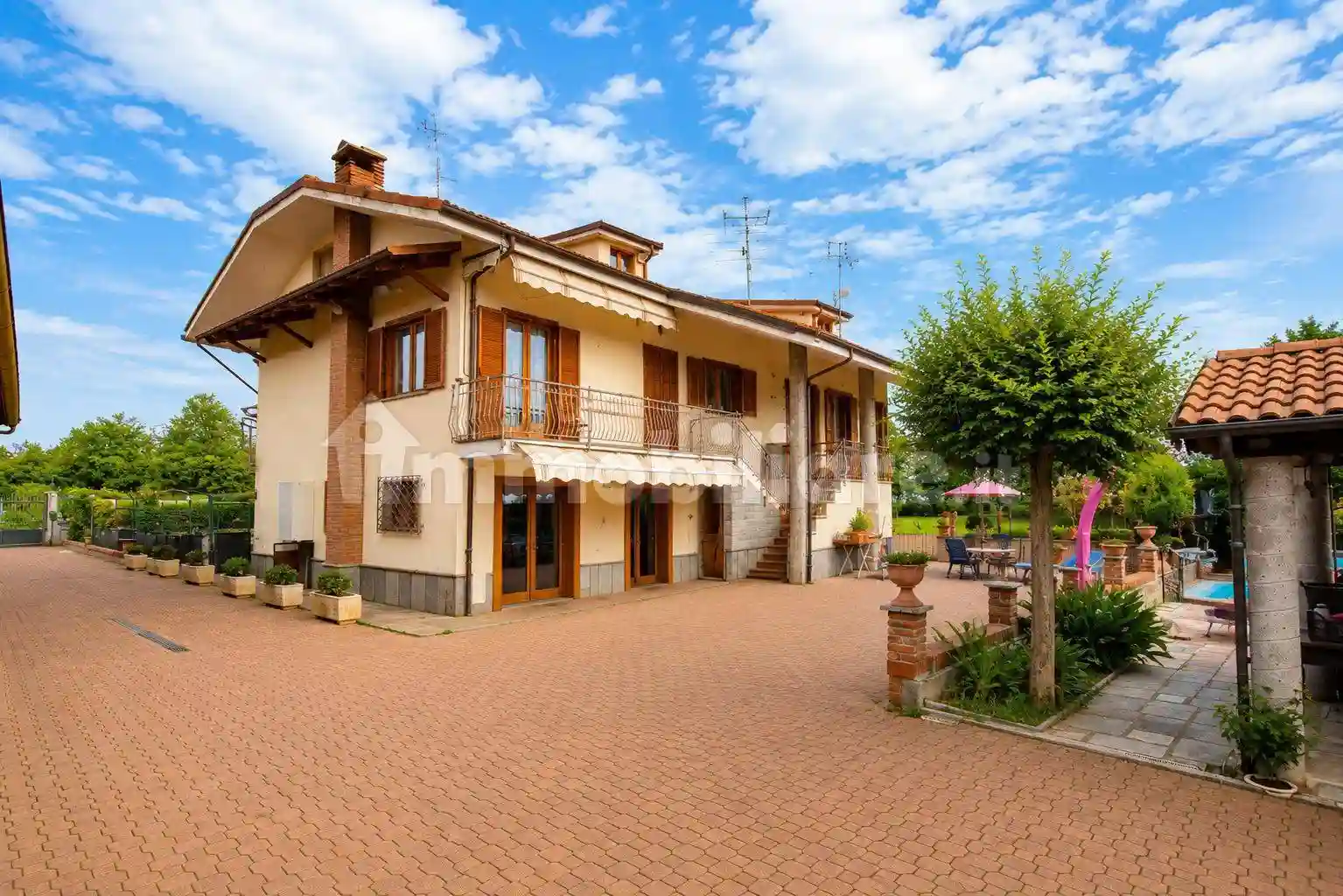 Villa - foto 2