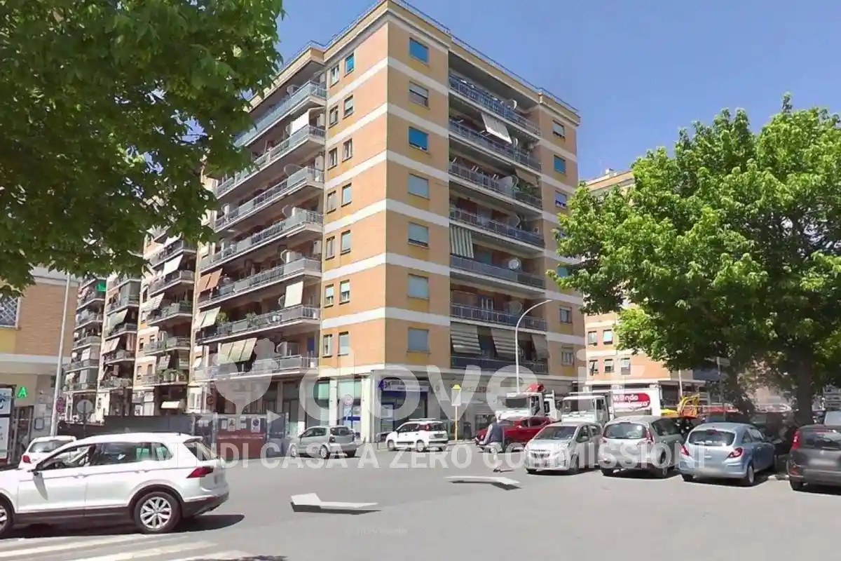 Appartamento in vendita a Roma