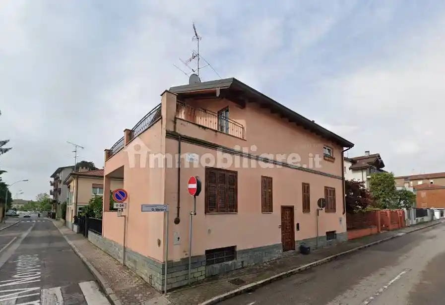 Villa in vendita a Vittuone