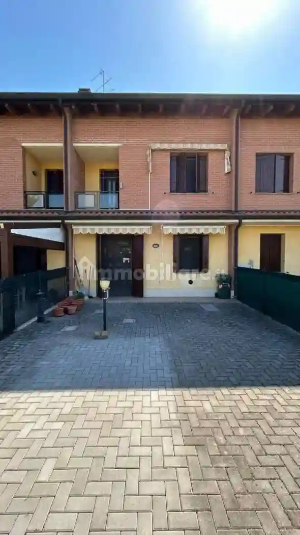 Villetta a schiera - foto 2