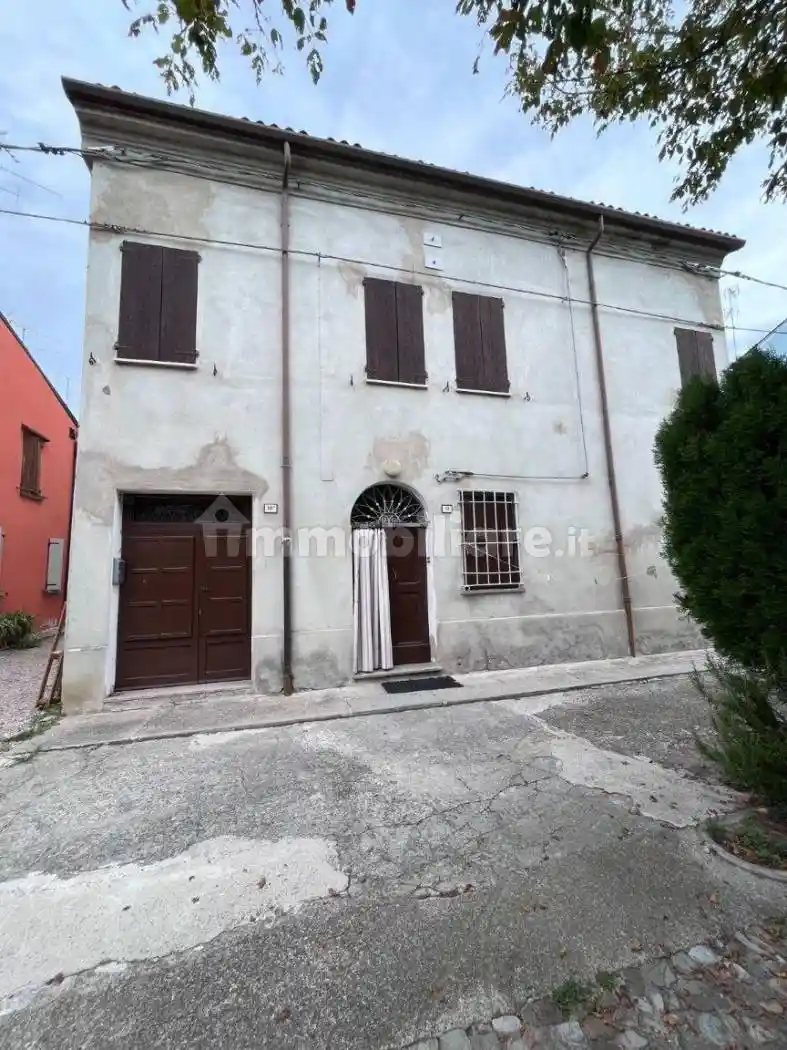 Villa in vendita a Finale Emilia