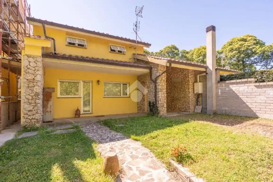 Villa in vendita a Ariccia