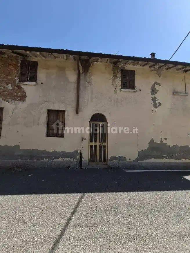 Casa indipendente in vendita a Casalbuttano ed Uniti