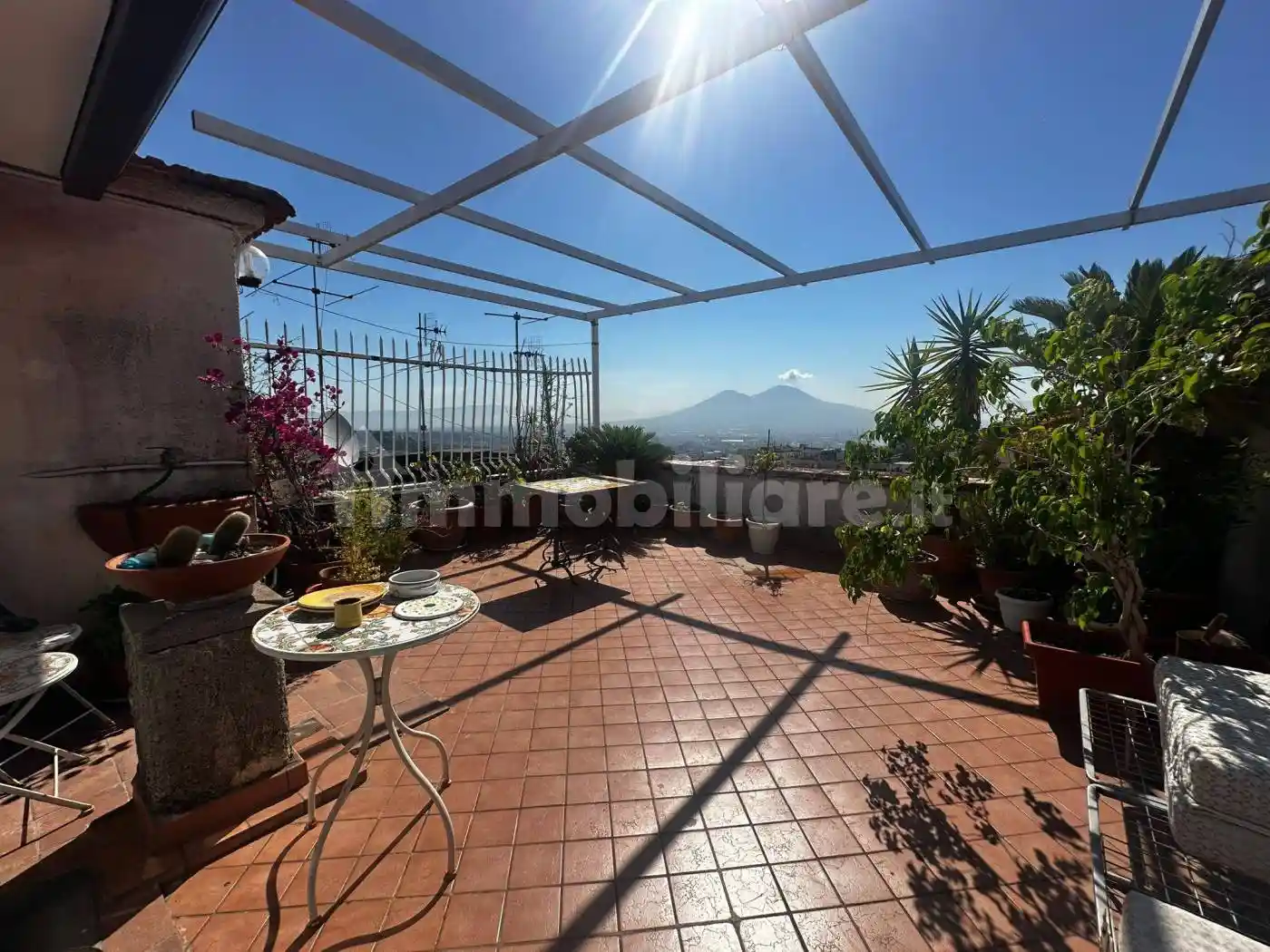 Appartamento in vendita a Napoli