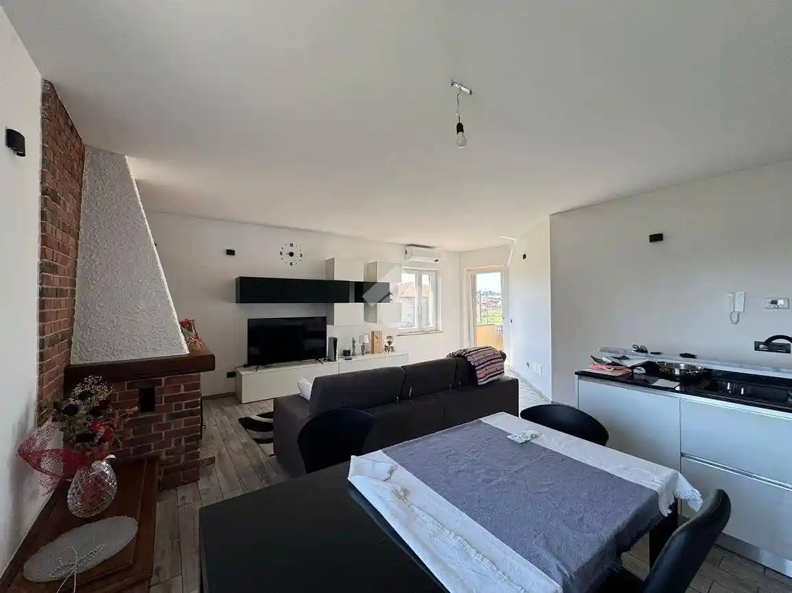 Villa in vendita a Oleggio