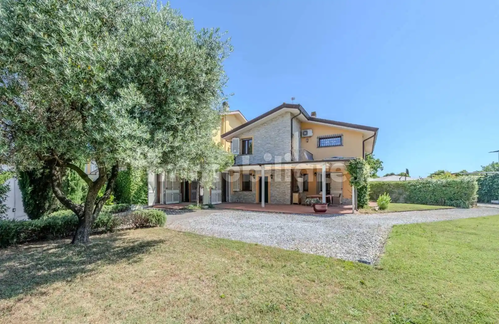 Villa in vendita a Crespina e Lorenzana