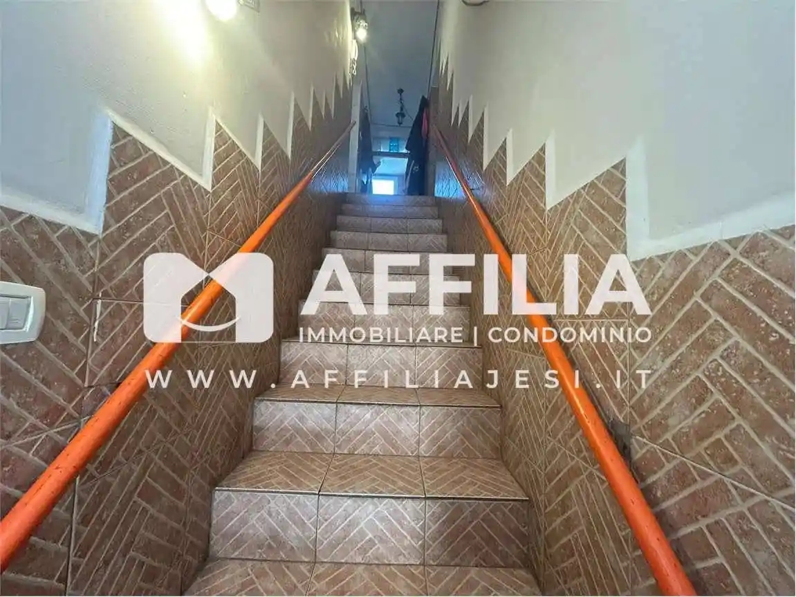 Casa indipendente in vendita a Cupramontana