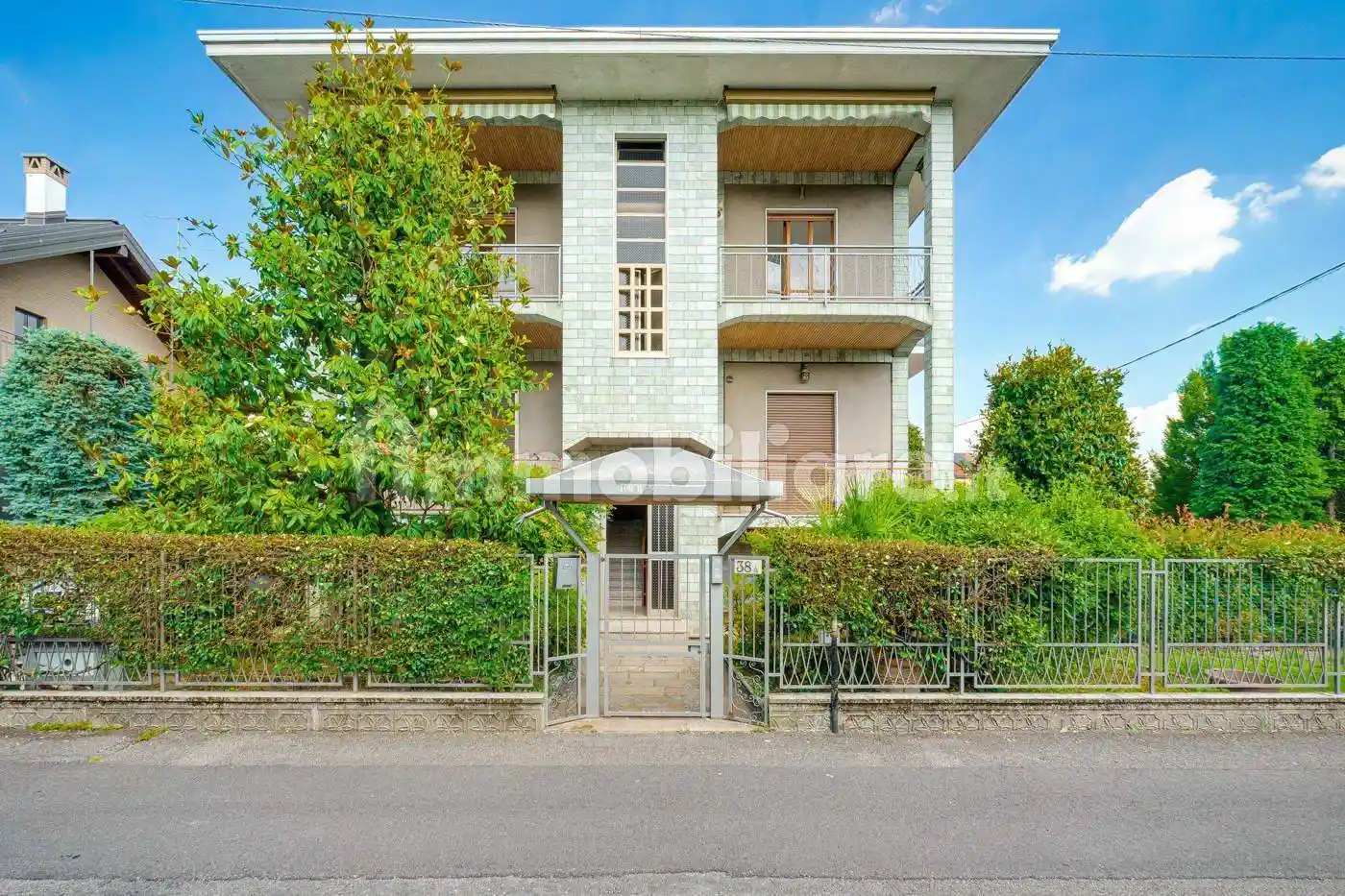 Villa in vendita a Saronno