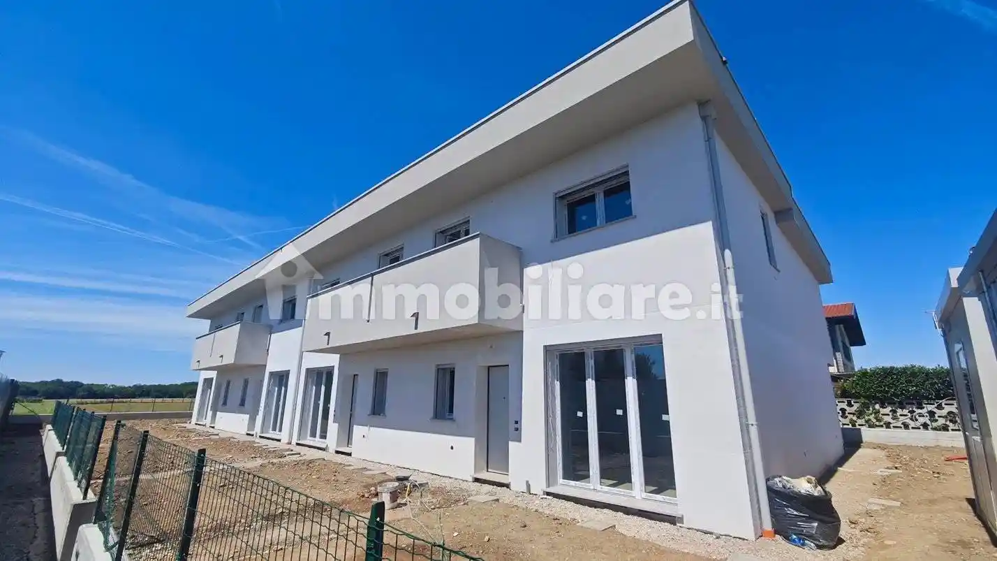 Villetta a schiera in vendita a Limido Comasco