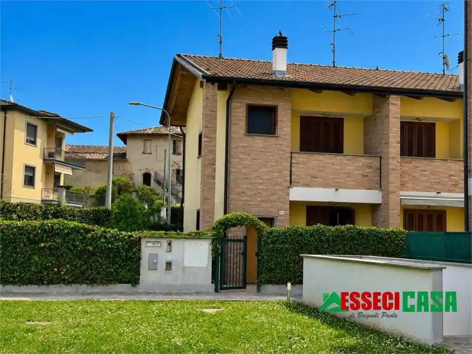 Villa in vendita a Casirate d'Adda