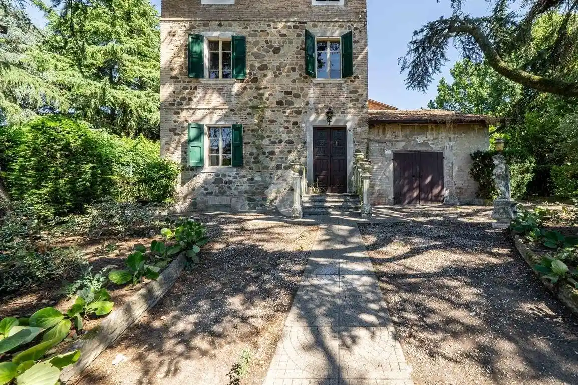Rustico - Casale in vendita a Bibbiano