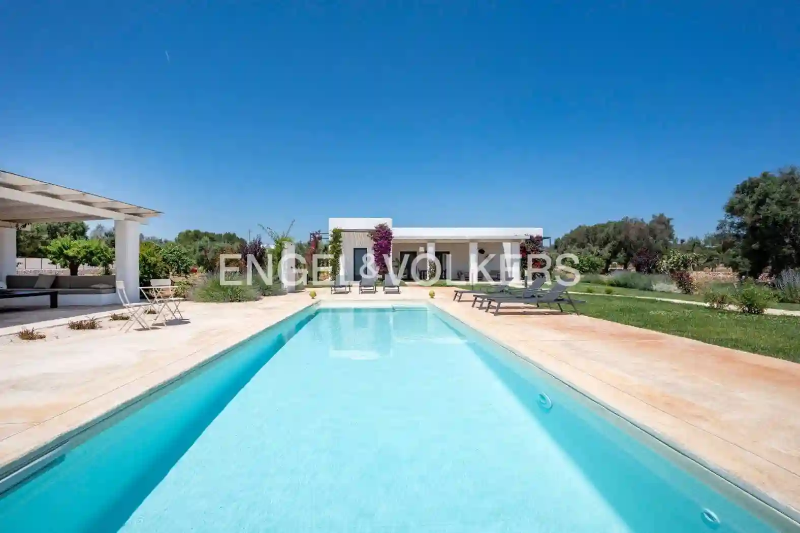 Villa - foto 2